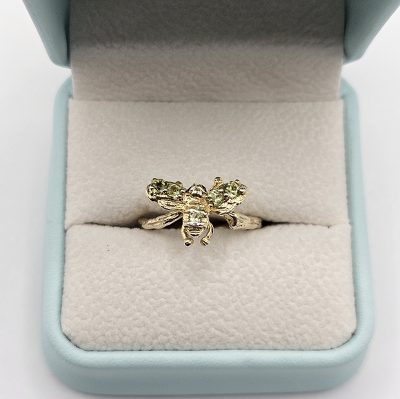 Peridot Beee - Picture 1 of 4